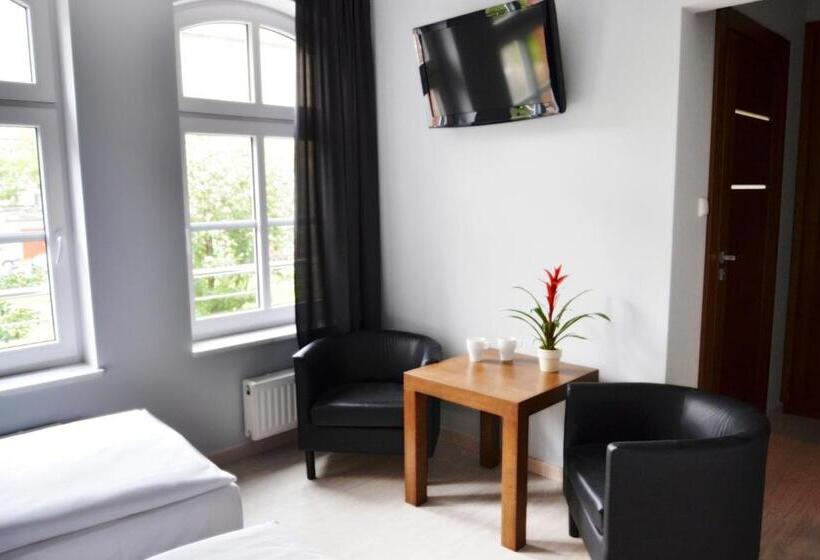 Номер Стандарт, Kamienica 22 Old Town