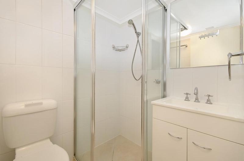 2 Bedrooms Apartment River View, Banyandah Towers