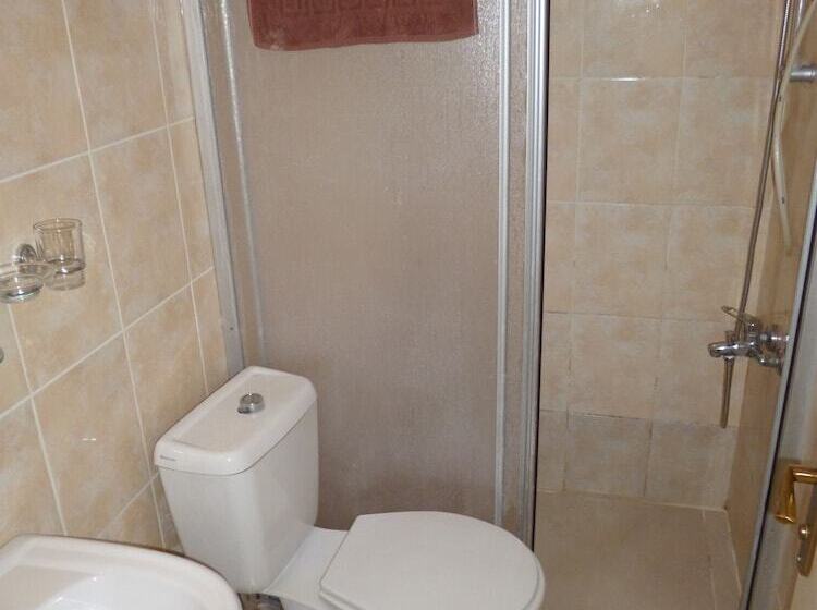 ファミリールーム, Istanbul Yildiz