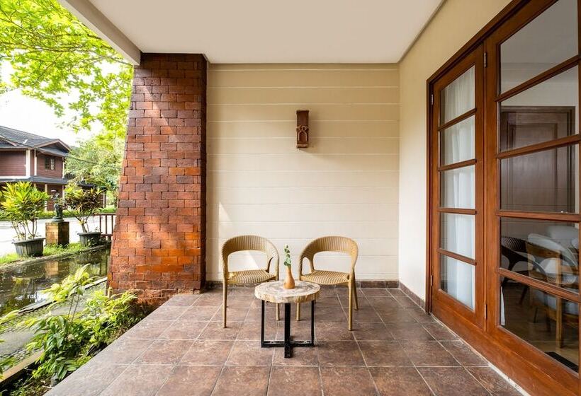 Номер Стандарт, Mutiara Carita Cottages