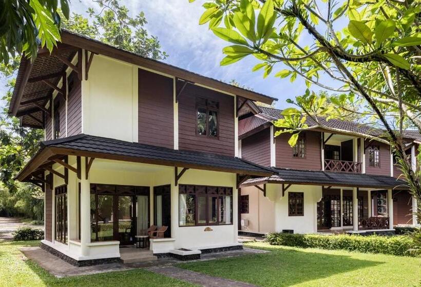 كابينة, Mutiara Carita Cottages
