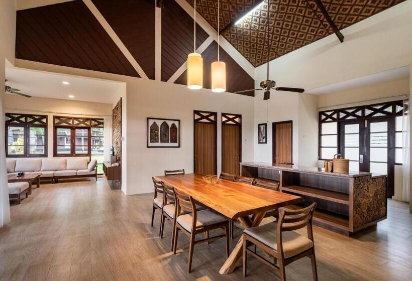 فيلا غرفة نوم واحدة مطلّة علي البحر, Mutiara Carita Cottages