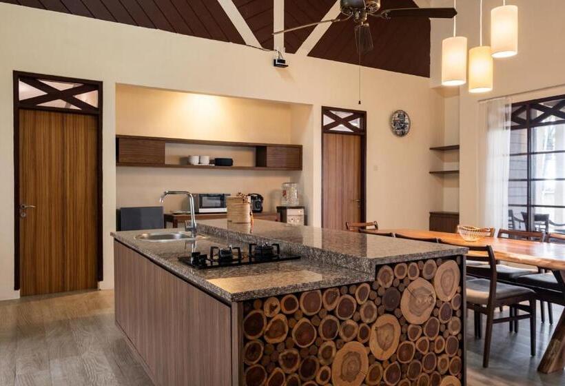 فيلا غرفة نوم واحدة مطلّة علي البحر, Mutiara Carita Cottages