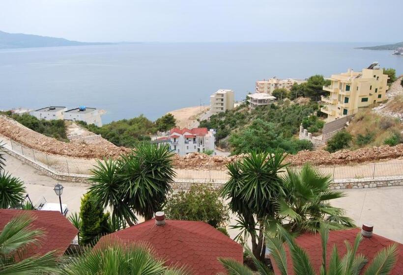 オーシャンビュースタンダードルームバルコニー付き, Panorama Sarande