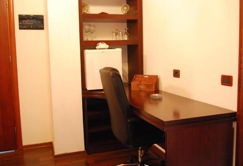 オーシャンビュースーペリアースイート, Panorama Sarande