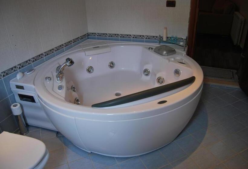 海の見えるプレミアムスイート, Panorama Sarande