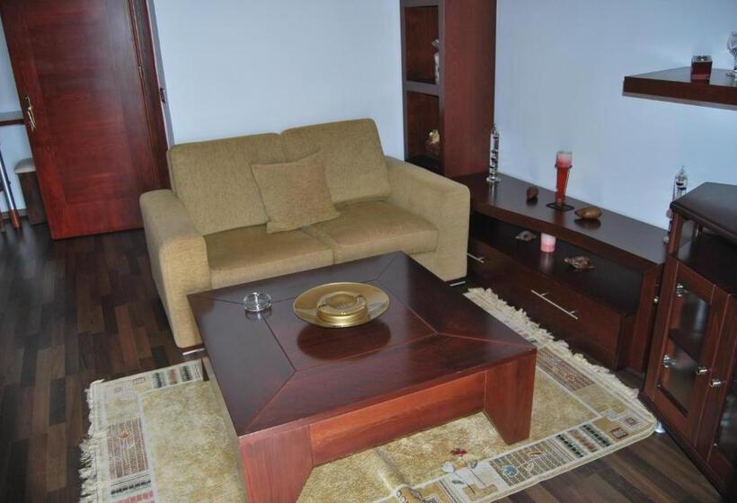 海の見えるプレミアムスイート, Panorama Sarande