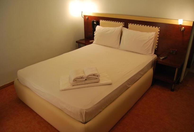 コンフォートシングルルーム, Panorama Sarande