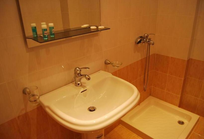 コンフォートシングルルーム, Panorama Sarande