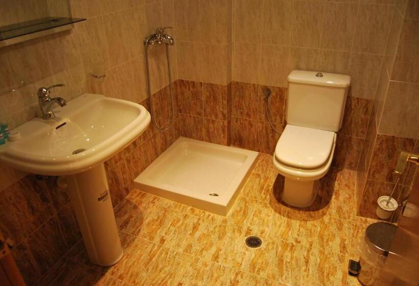 サイドオーシャンビュースタンダードルーム, Panorama Sarande