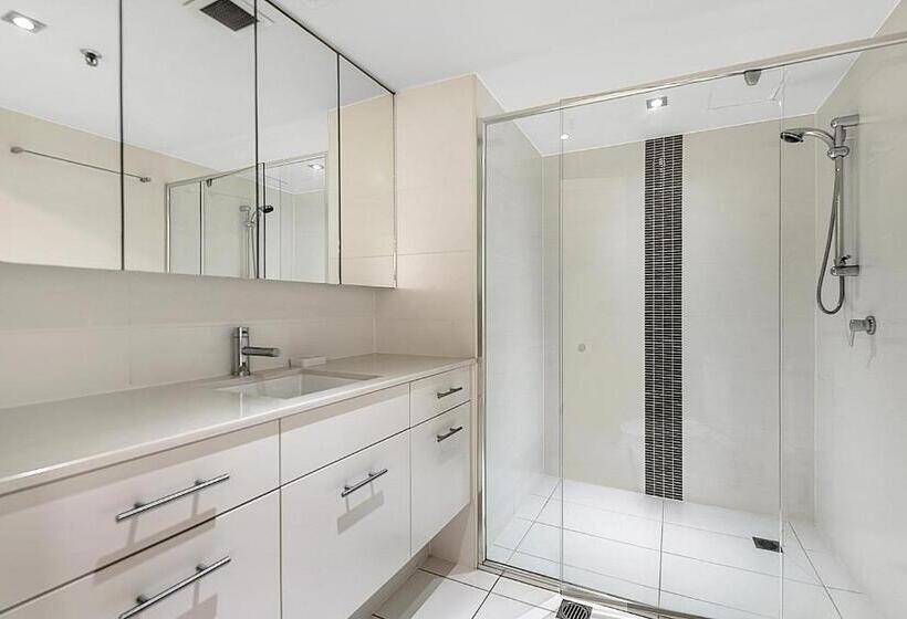 带2个卧室带海景的公寓, Surfers Century Oceanside Apartments