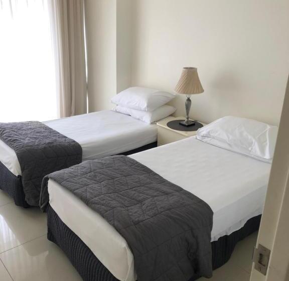 2 베드룸 이코노미 아파트, Surfers Century Oceanside Apartments