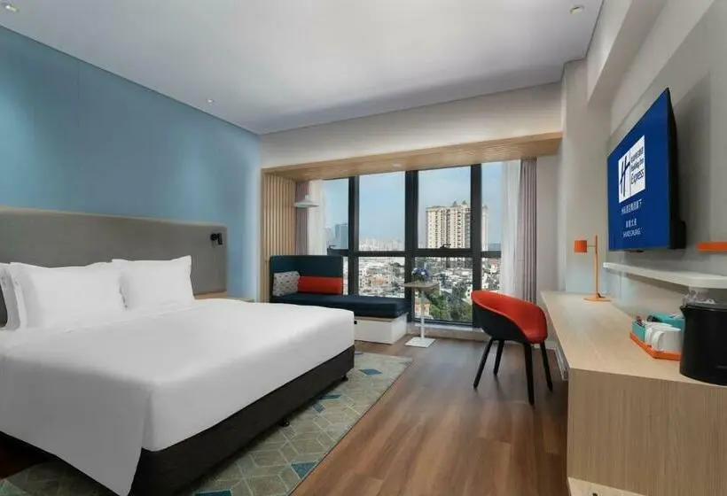キングサイズベッドのスタンダードルーム, Holiday Inn Express Shunde Daliang, An Ihg