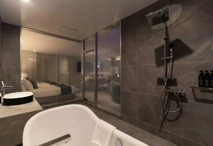 スーペリアー１ベッドルームビラ, Ronsard Resort Irabu