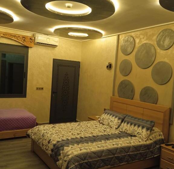 غرفة قياسية مزوَّدة بشُرفة, Relais Des Nomades