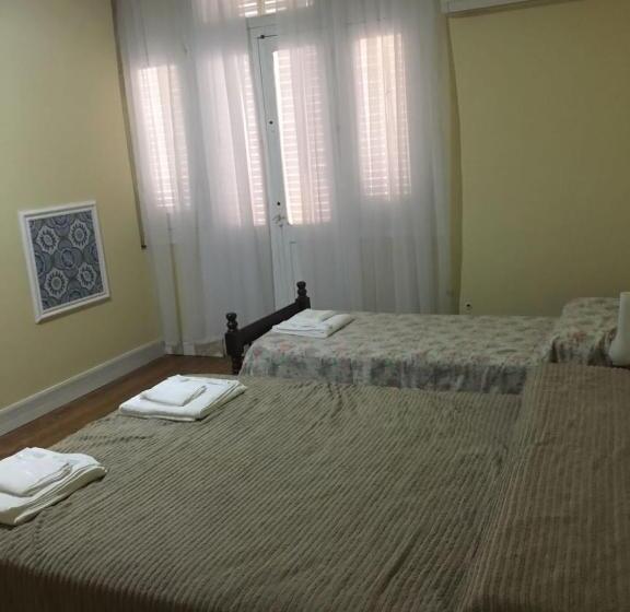 اتاق استاندارد سه نفره, Hosteria San Martin