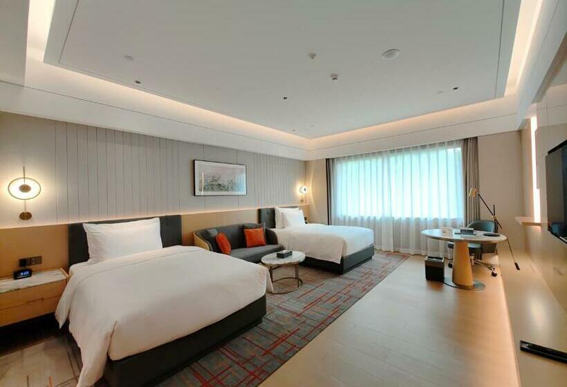 Номер Стандарт 2 Двуспальные Кровати, Wyndham Grand Zhaoqing Downtown