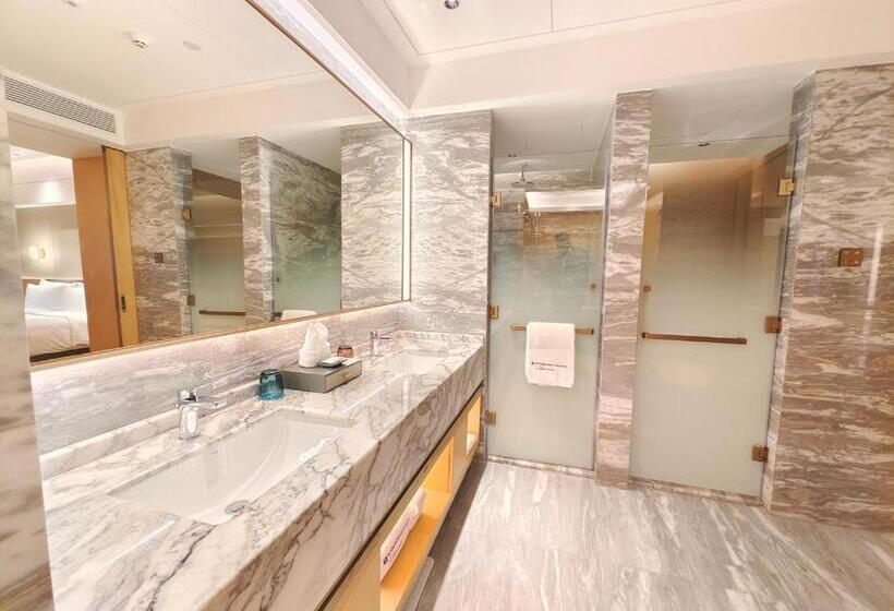 Люкс Повышенной Комфортности, Wyndham Grand Zhaoqing Downtown