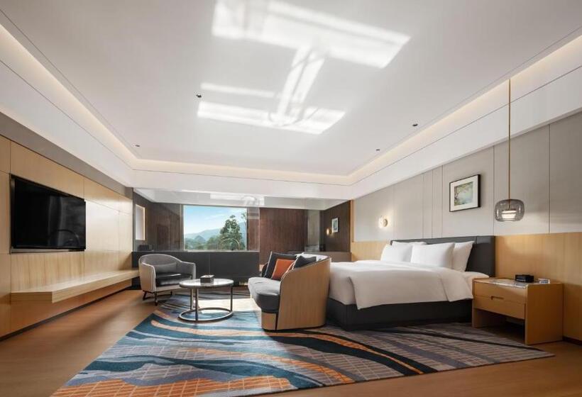 Люкс Повышенной Комфортности, Wyndham Grand Zhaoqing Downtown