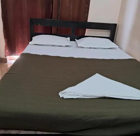 エコノミールーム, Cherry Blossom Guest House