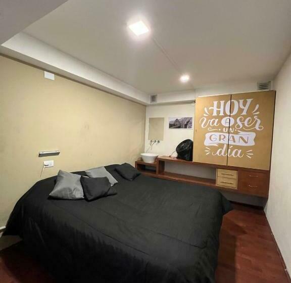 اتاق استاندارد با سرویس بهداشتی مشترک, Lounge Ba