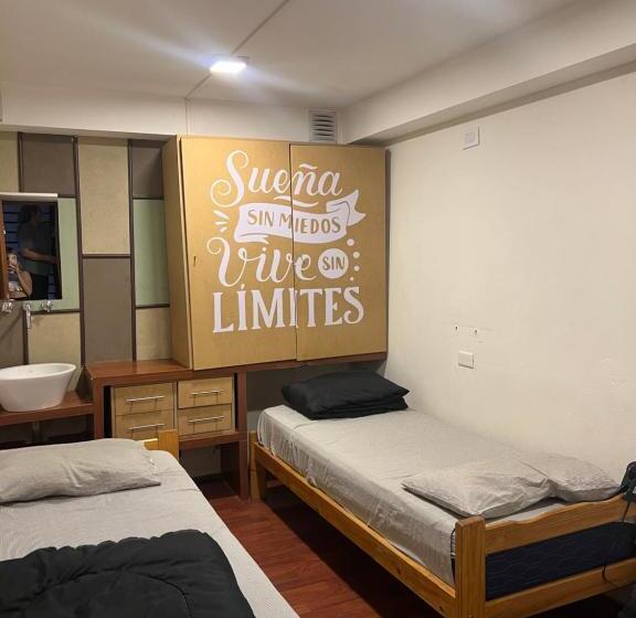 اتاق استاندارد با سرویس بهداشتی مشترک, Lounge Ba