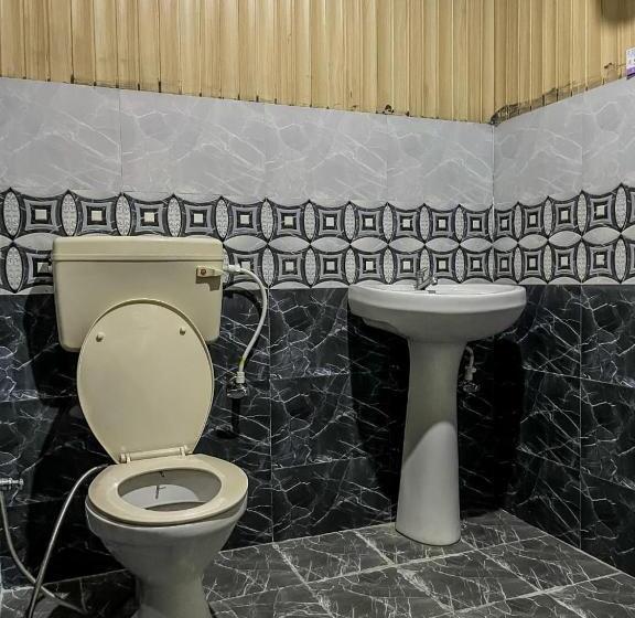 غرفة قياسية سرير كينج, Nirbana Heights