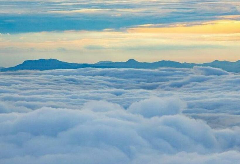 اتاق استاندارد با بالکن, Cloud Walk