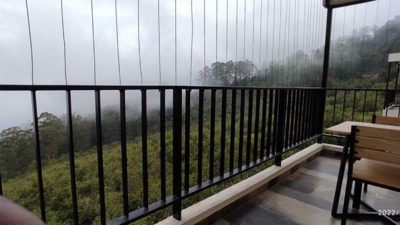 اتاق استاندارد با بالکن, Cloud Walk