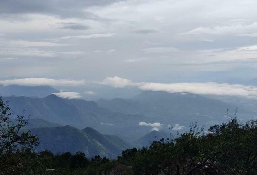 اتاق استاندارد سه تخته با بالکن, Cloud Walk