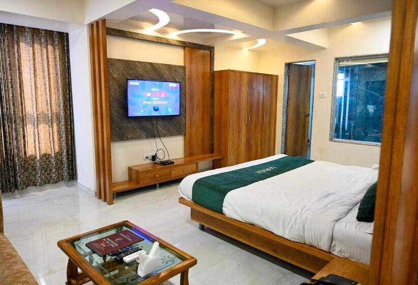 Номер Стандарт, Adiraj Residency