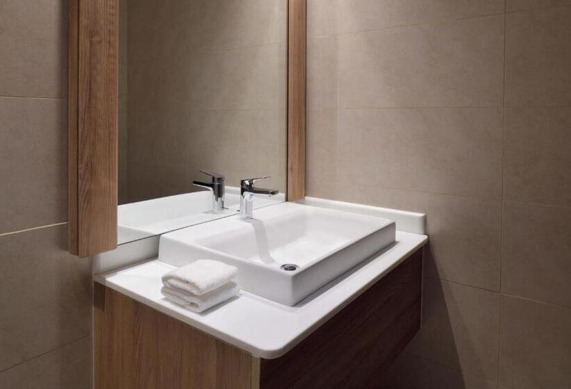 آپارتمان 1 خوابه همکف, Element By Westin City Center Doha