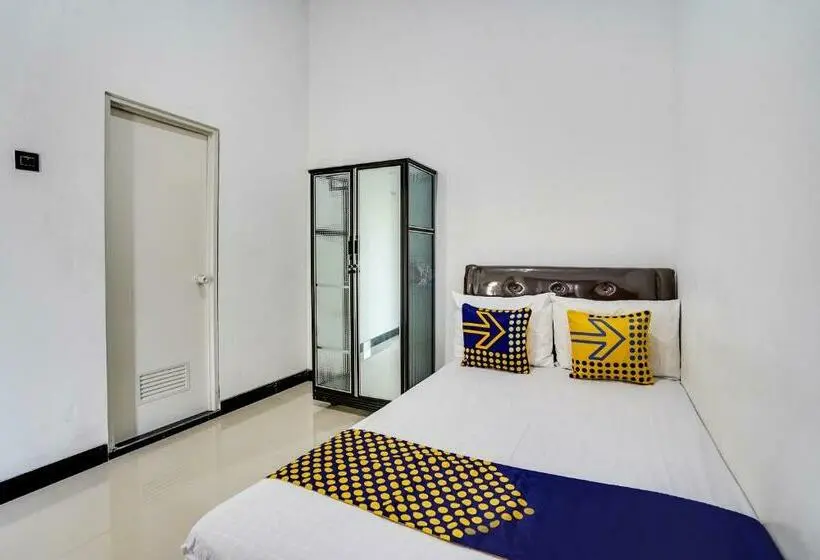 Budget Værelse, Spot On 91745 Rumah Kost Gresik Syariah