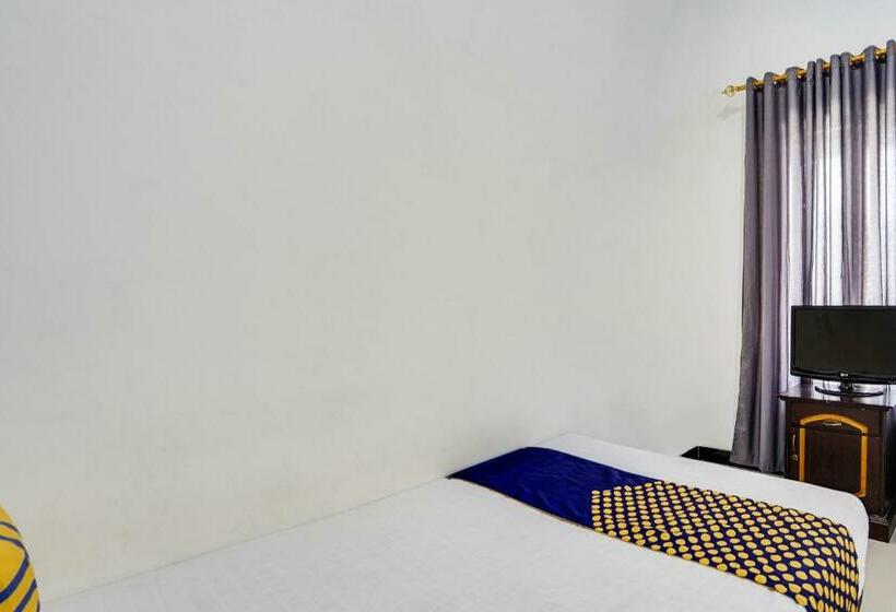 Economy Room, Spot On 91745 Rumah Kost Gresik Syariah