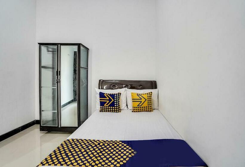 Cameră Economică, Spot On 91745 Rumah Kost Gresik Syariah