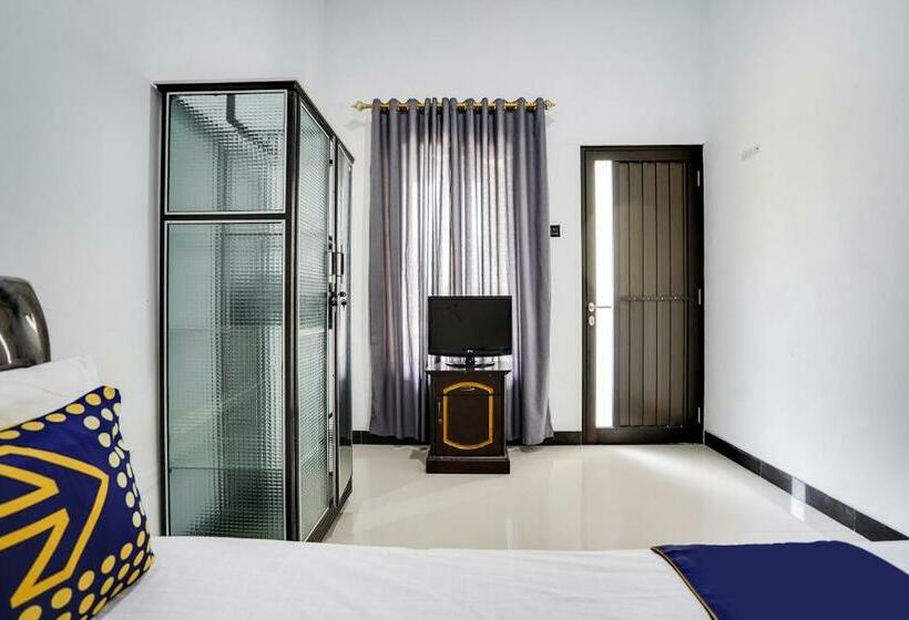 Economy Room, Spot On 91745 Rumah Kost Gresik Syariah
