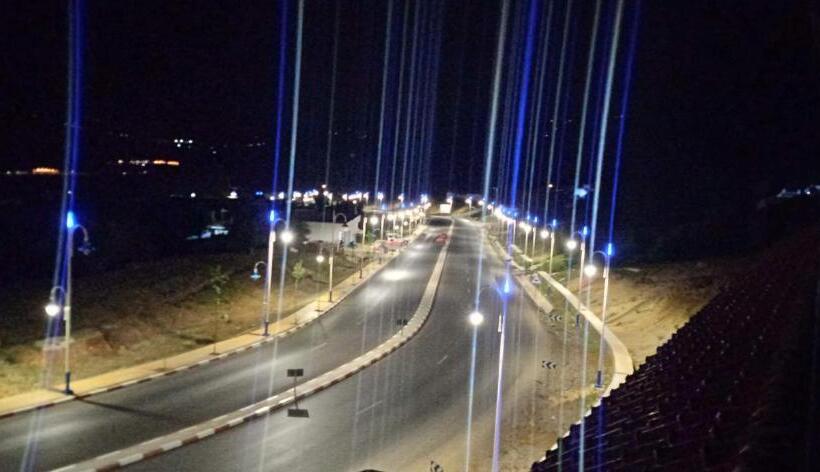 اتاق استاندارد با تراس, Touraghine
