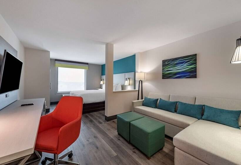 Люкс, Comfort Suites Colorado Springs East  Medical Center Area