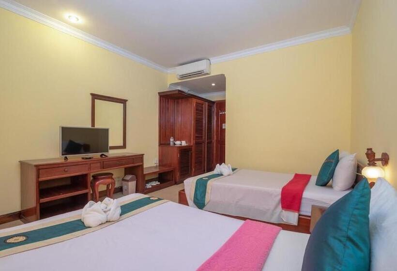 חדר משפחתי דלוקס, Angkor Indian