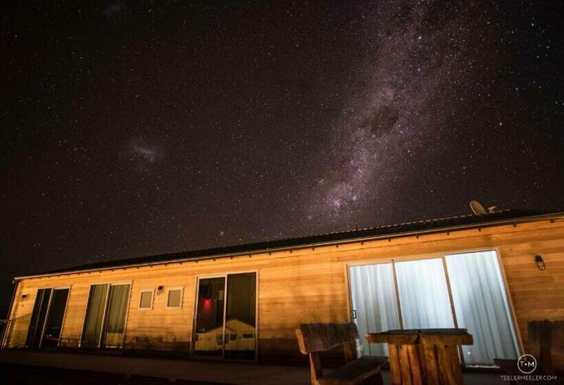 חדר סטנדרט עם מיטת קינג, Antair Lakeview Lodge