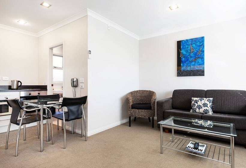 آپارتمان 2 خوابه, Beach Street Motel Apartments