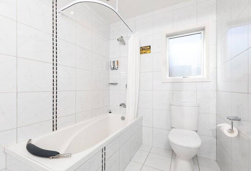 Апартаменты Deluxe 1 Спальня, Beach Street Motel Apartments
