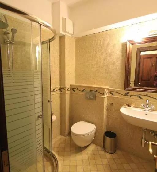 سوییت, Boutique Hotel Muzaka