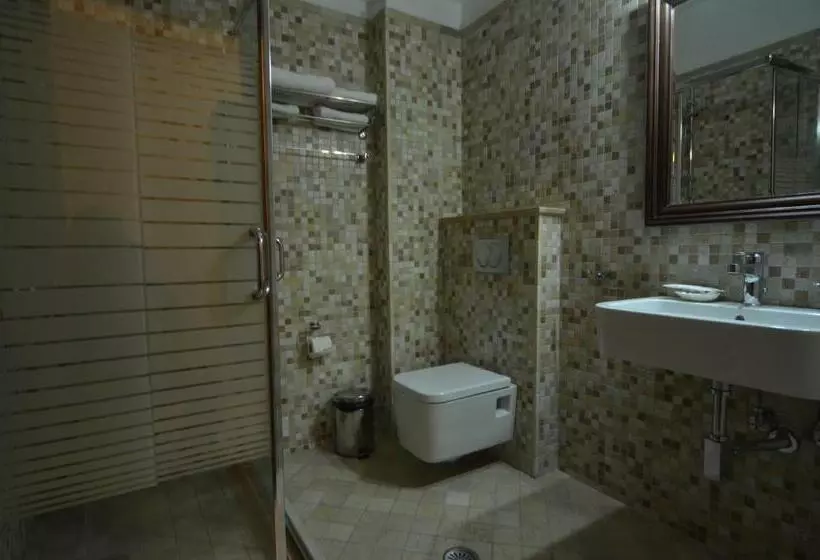 اتاق استاندارد, Boutique Hotel Muzaka