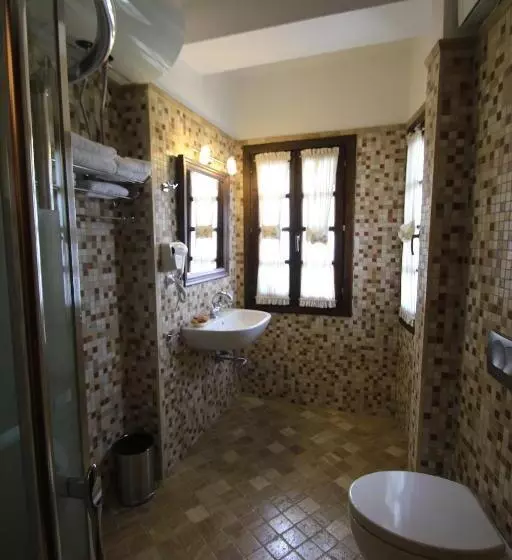 اتاق لوکس با چشم‌انداز, Boutique Hotel Muzaka