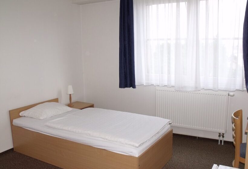 اتاق کلاسیک, Arena