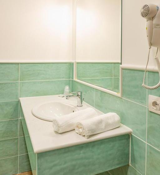 스탠다드 트리플 룸, Centrale