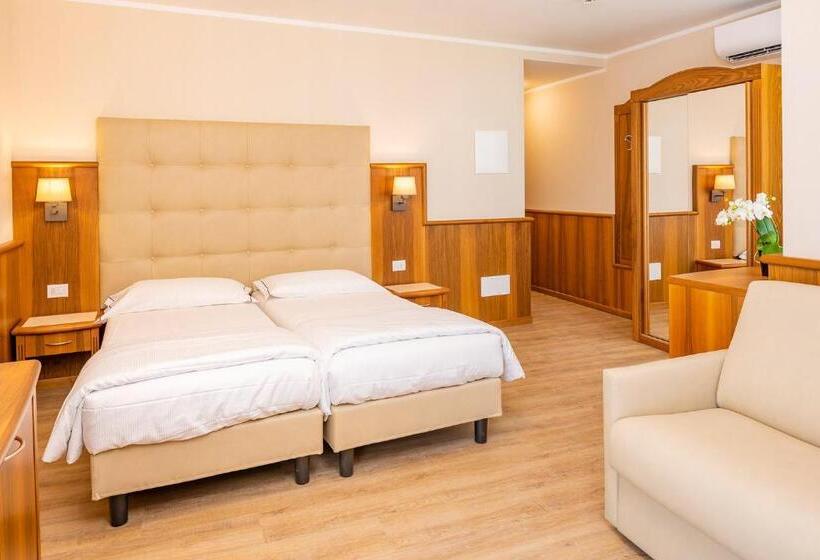 4인용 스탠다드 룸, Centrale