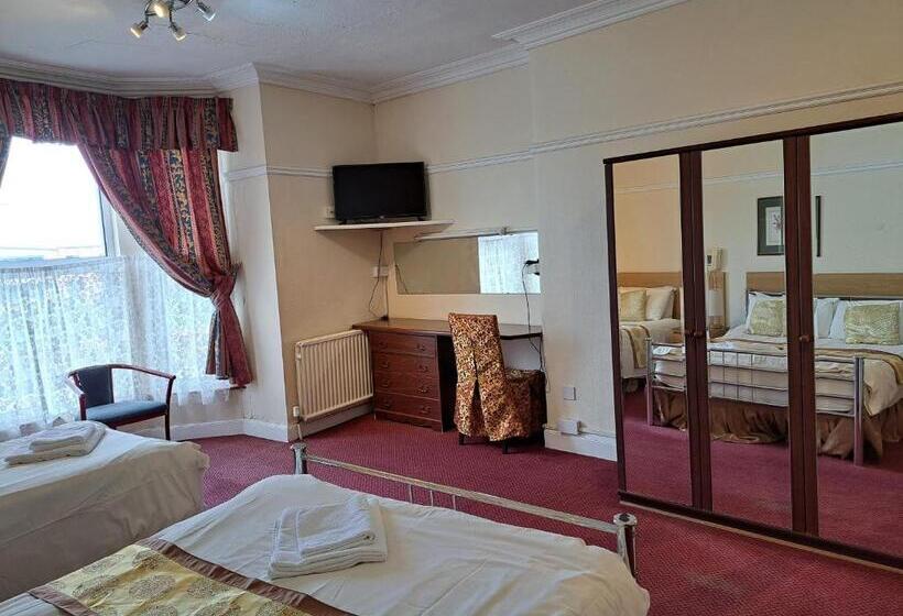 패밀리 스튜디오, Diamond House