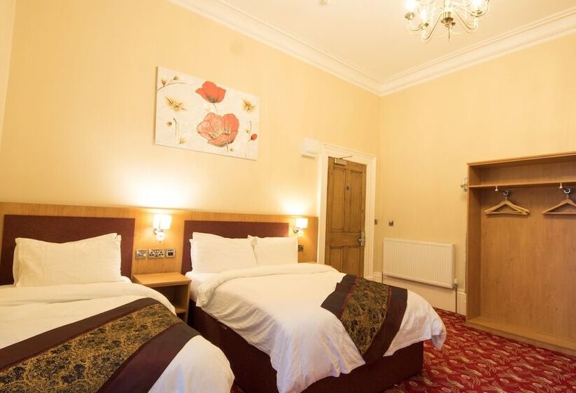 Семейный Номер, Edgerton